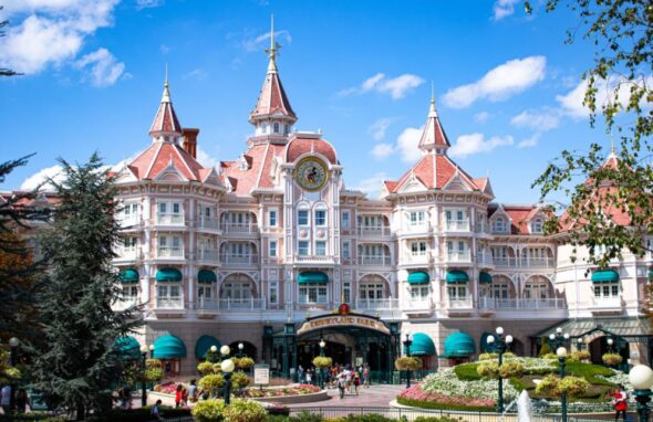 Bespaartip: dompel je onder in de magie van Disneyland Paris